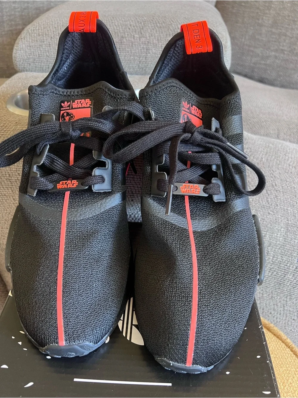 Adidas NMD_R1 Star Wars Darth Vader FW2282 Men’s 9 w/ Original Box